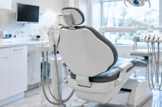 Spotless dental operatory with a sanitized chair and instrument tray